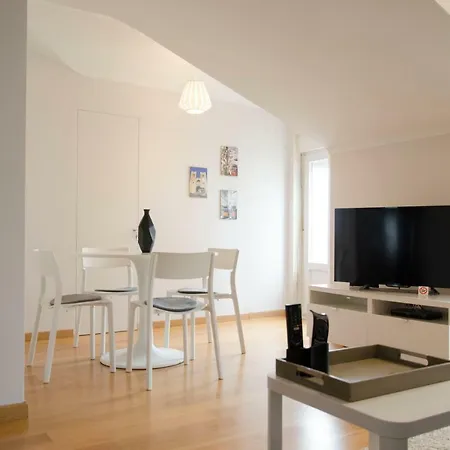 Apartment City Center With Amazing River Views *